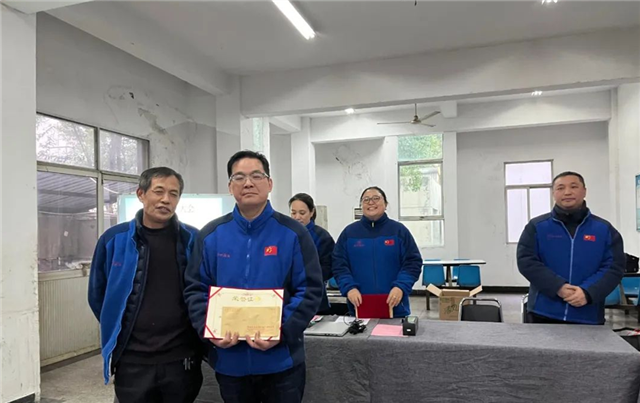 1653974808551444.png 6f886b44950f1d9de75538668884569.png