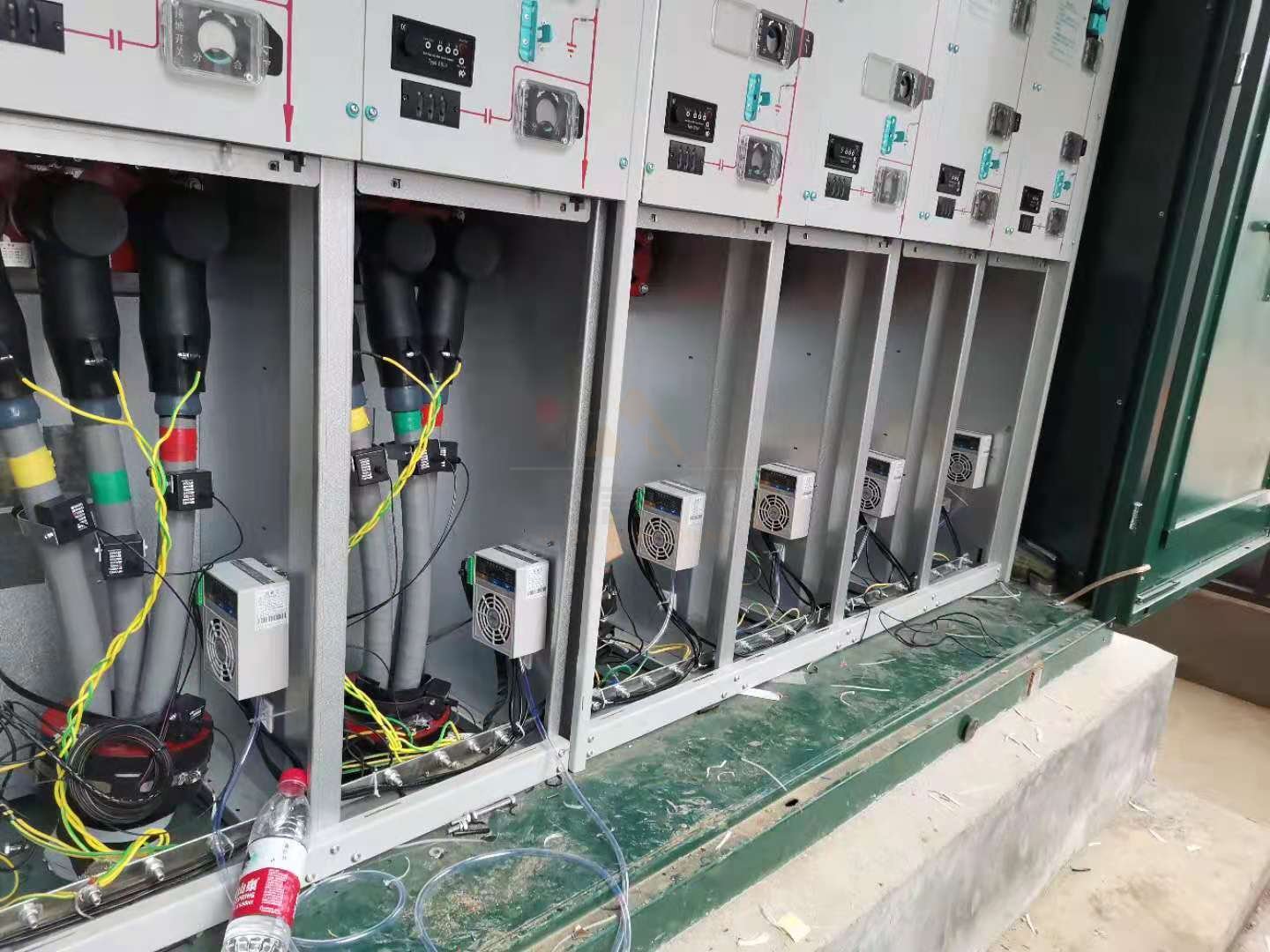 <a href='http://m.ajhwzyh.com' target='_blank'><u>智能除濕裝置</u></a>安裝